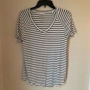 AE striped soft and sexy vneck tshirt
